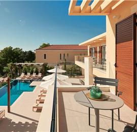 5 bedroom villa with infinity pool and sea views Hvar Town, sleeps 10